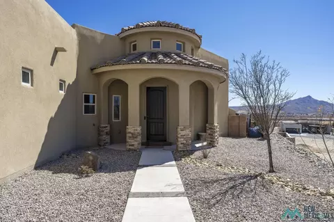 206 Tierra Verde Cir, Elephant Butte, NM 87935