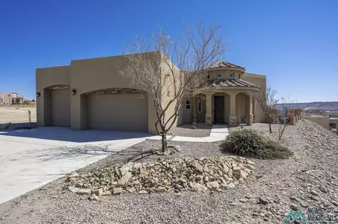 206 Tierra Verde Cir, Elephant Butte, NM 87935