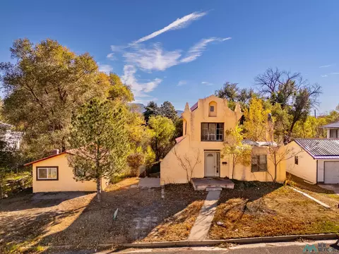 625 S 5th St, Raton, NM 87740