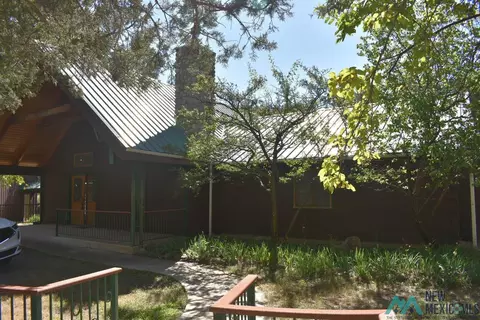 6 N Kingston St, Kingston, NM 88042