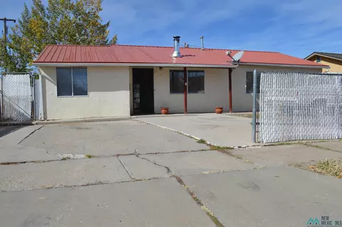 210 Elizabeth St, Gallup, NM 87301