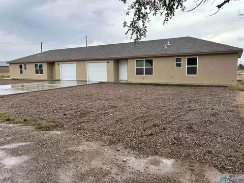 1712 W 17th St, Portales, NM 88130