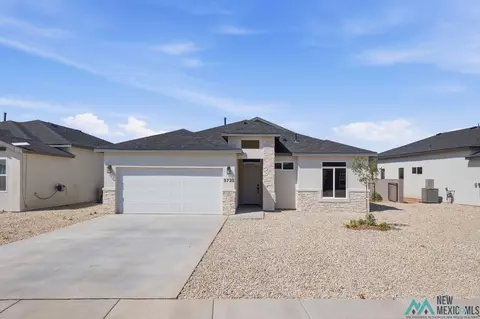 3721 Honeysuckle Dr, Carlsbad, NM 88220