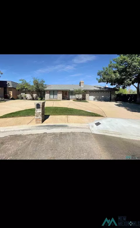 2123 N Mckinley Dr, Hobbs, NM 88240