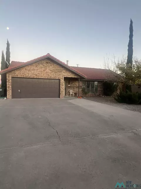 809 Sierra Vista Dr, Truth Or Consequences, NM 87901