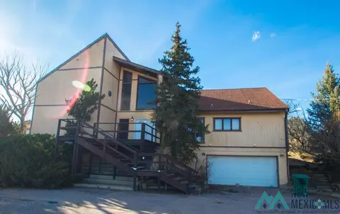 54 Garden Ln, Gallup, NM 87305