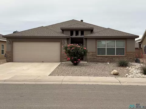 5017 W Hardtack Rd, Hobbs, NM 88240