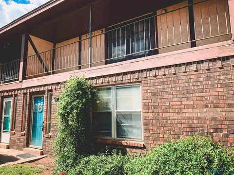 3522 B Adenmore Ct, Clovis, NM 88101