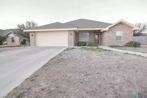 1111 E La Paloma Ln, Roswell, NM 88201