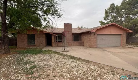 713 La Fonda Dr, Roswell, NM 88201