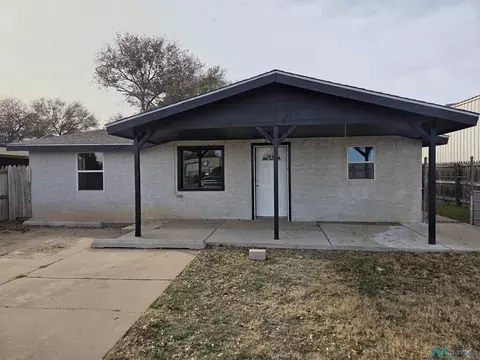 216 N Tennessee St, Clovis, NM 88101