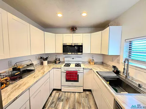 306 Hidden Cv, Gallup, NM 87301