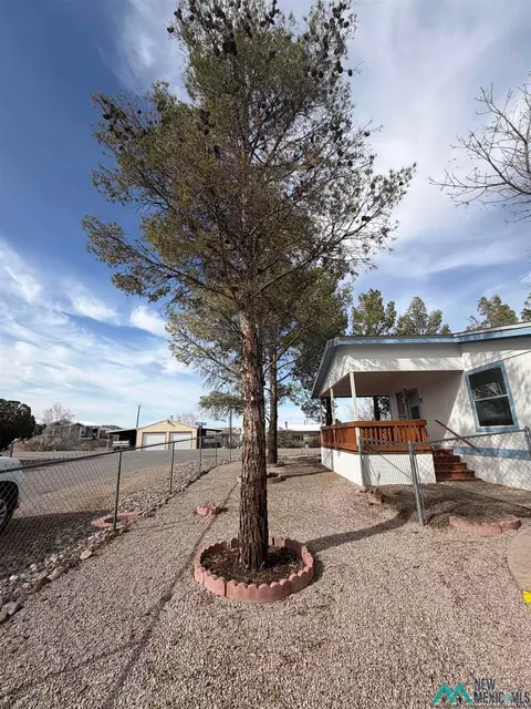 303 Calle Del Corte St, Elephant Butte, NM 87935 photo 4