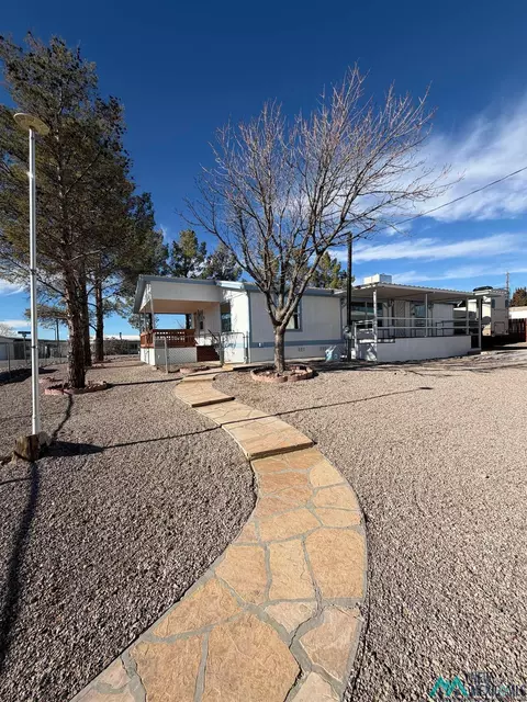 303 Calle Del Corte St, Elephant Butte, NM 87935 photo 6