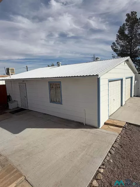 303 Calle Del Corte St, Elephant Butte, NM 87935 photo 9