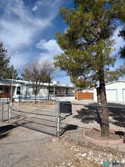 303 Calle Del Corte St, Elephant Butte, NM 87935 photo 5