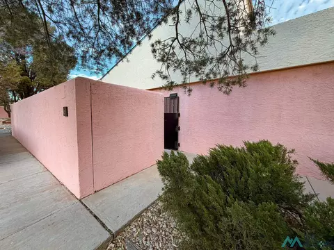 1111 N Washington Apt 6 Ave, Roswell, NM 88201