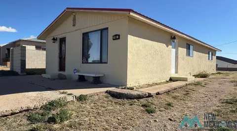 962 Corona Ave, Santa Rosa, NM 88435