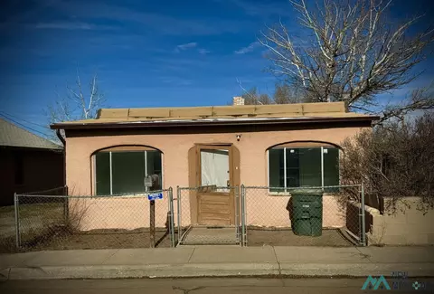 403 E Aztec Ave, Gallup, NM 87301