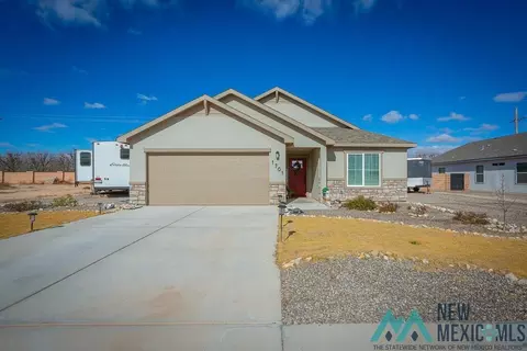 1701 Magnolia Ln, Roswell, NM 88201