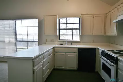 Kitchen - 1328 Concord, Clovis, NM 88101 photo 2 of 2