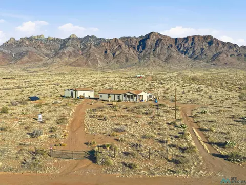 11725 SE Marigold, Deming, NM 88030