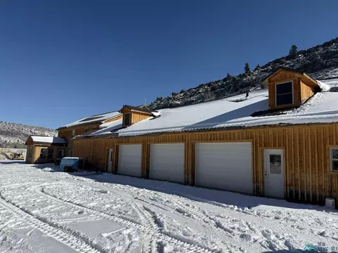 385 Cr 443 Rd, Tierra Amarilla, NM 87575