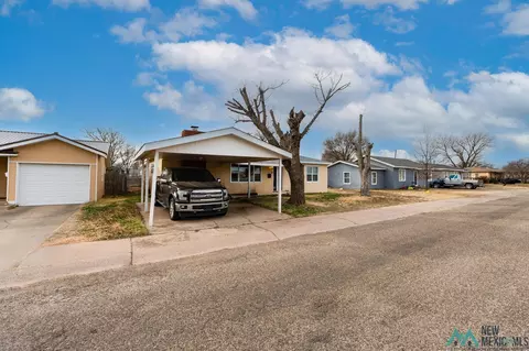 225 E Plaza Dr, Clovis, NM 88101