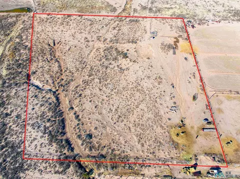 4603 Harmon Lane, Carlsbad, NM 88220
