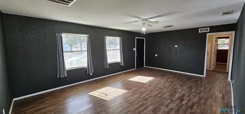 Living - 1613 Sheldon St, Clovis, NM 88101 photo 1 of 3