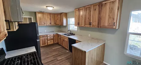 Kitchen - 1613 Sheldon St, Clovis, NM 88101 photo 3 of 3