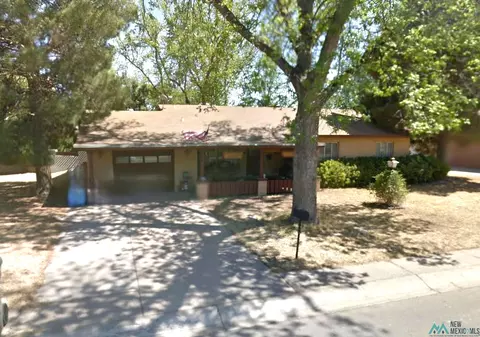 1506 Bryan Cir, Carlsbad, NM 88220