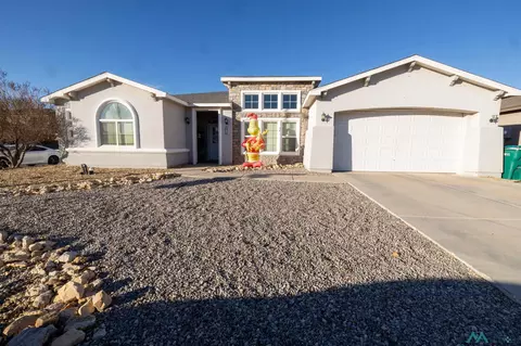 5318 W Dark Horse Rd, Hobbs, NM 88240