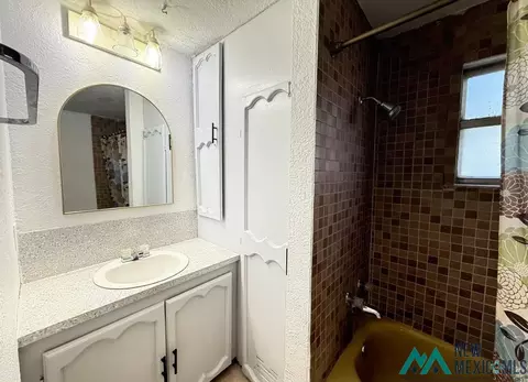 Bath - 211 Edwards St, Clovis, NM 88101 photo 1 of 1