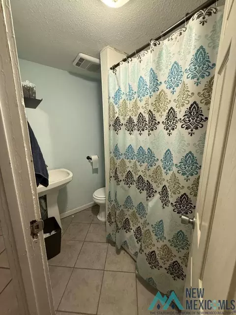 Bath - 1212 Wallace St, Clovis, NM 88101 photo 1 of 1
