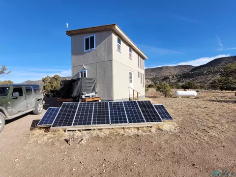 235 Sugarloaf Trl, Datil, NM 87821