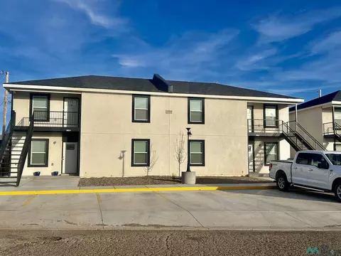2101 2105 Bobwhite Ct, Clovis, NM 88101 photo 1