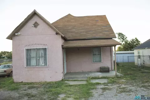 407 E 5th St, Roswell, NM 88201