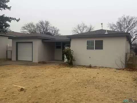 2112 Axtell St, Clovis, NM 88101
