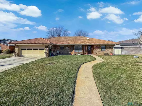 4107 N Fiesta Dr, Hobbs, NM 88240