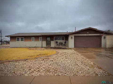 2401 E Cattle Call Dr, Hobbs, NM 88240