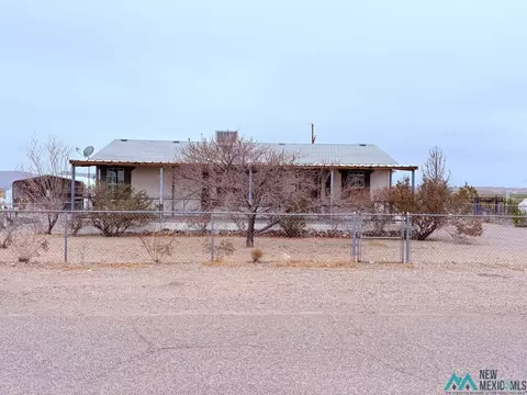 420 San Mateo, Elephant Butte, NM 87935