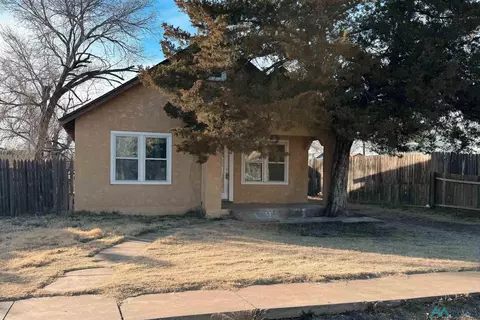 1312 Rencher, Clovis, NM 88101