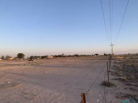 709 N 43rd St, Artesia, NM 88210