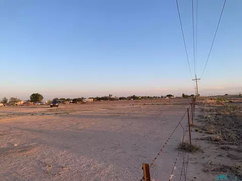 709 N 43rd St, Artesia, NM 88210