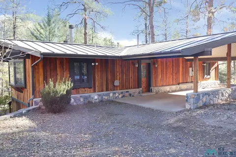 128 Bear Creek Rd, Pinos Altos, NM 88053