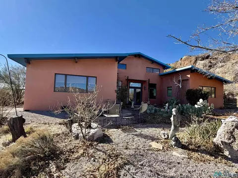 143 Heritage Rd, Hillsboro, NM 88042