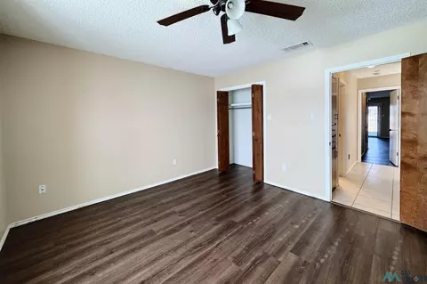 Bedroom - 208 Lakeview Ter, Clovis, NM 88101 photo 2 of 2