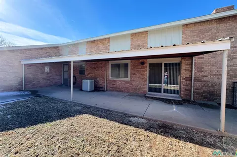 Exterior - 208 Lakeview Ter, Clovis, NM 88101 photo 4 of 9