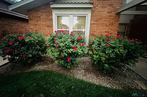 Exterior - 208 Lakeview Ter, Clovis, NM 88101 photo 2 of 9